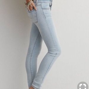 American Eagle Outfitters Light Wash Jeans/Jegging